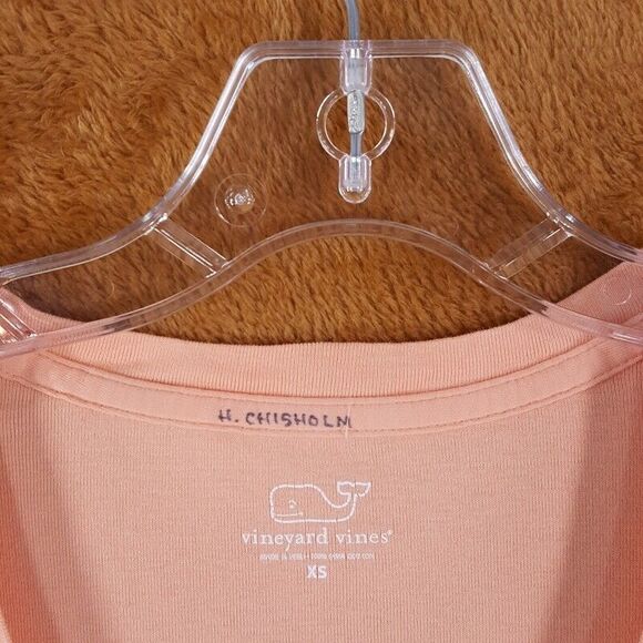 VINEYARD VINES Womens Top XS Pastel Orange VNeck Pullover Logo Tee Cap Sleeve - Picture 3 of 7